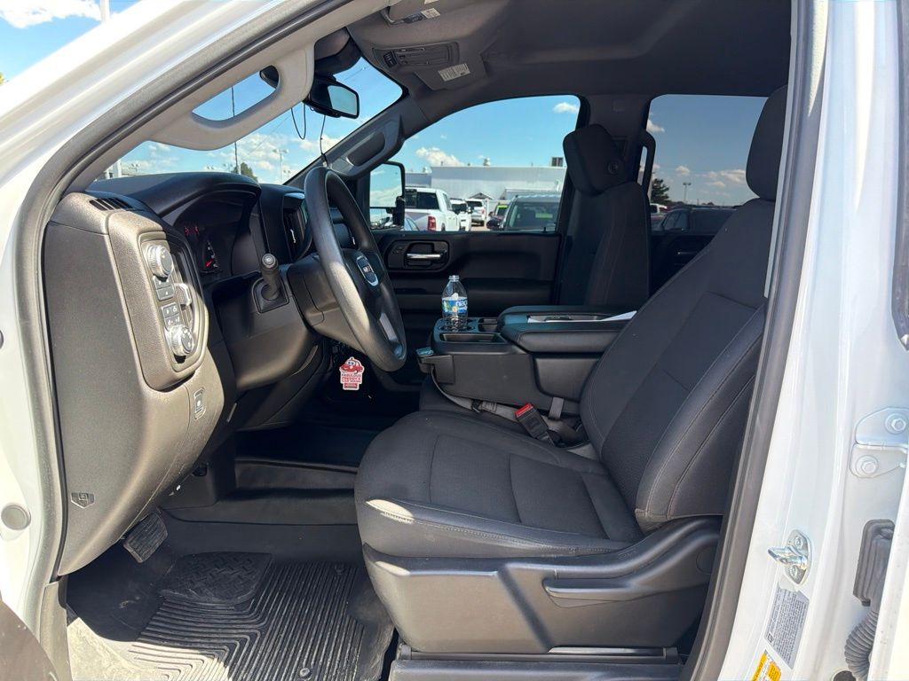 gmc sierra 3500hd 2025 1GT4USEY9SF170647 image gmc sierra 3500hd 2025 1GT4USEY9SF170647 image